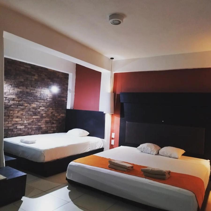 The Blvd Hotel - 5Th Ave بلايا ديل كارمن المظهر الخارجي الصورة